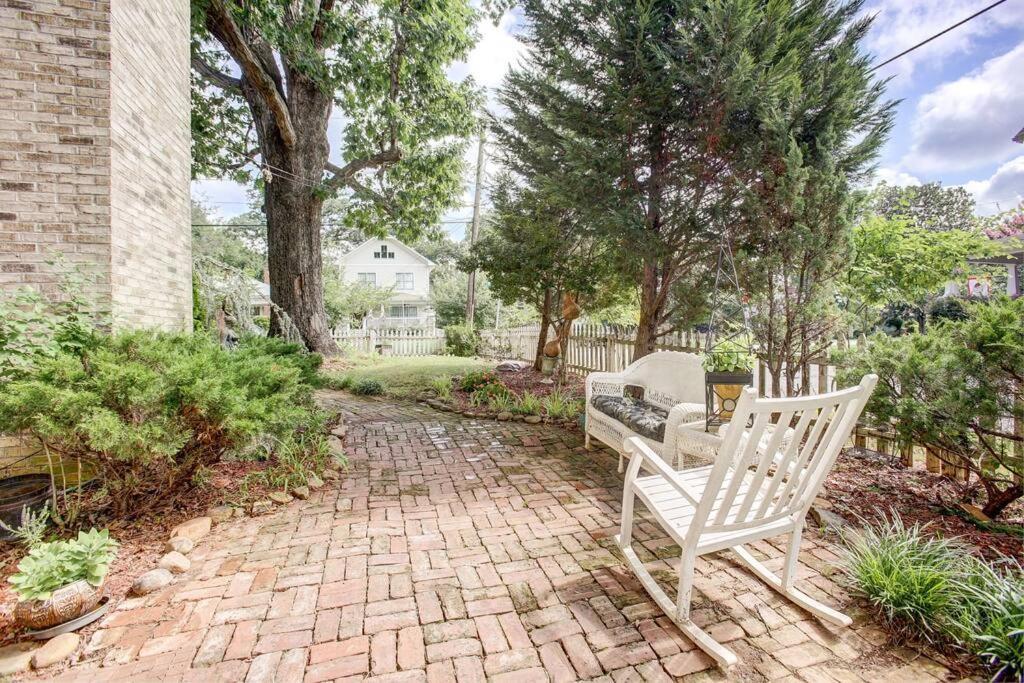 Sleeps16, Spacious Home, Close To Downtown, Beltline, And Walk To Restaurants, 75" Tv, 2 Person Jacuzzi, Ping Pong Atlanta Luaran gambar